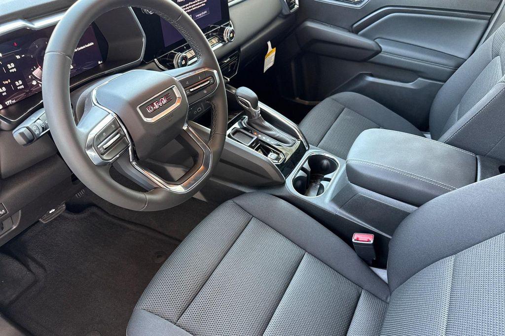 new 2025 GMC Canyon car, priced at $42,180