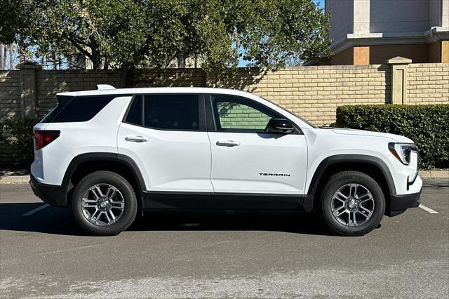 new 2025 GMC Terrain car, priced at $33,395