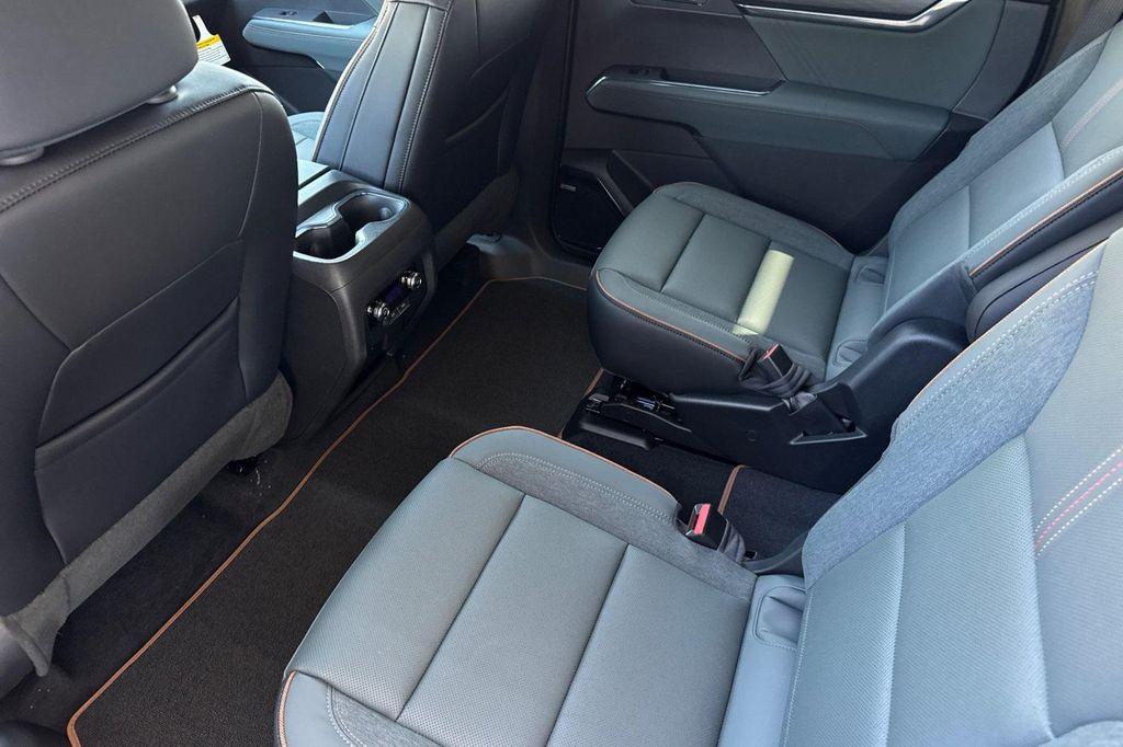 new 2025 GMC Acadia car, priced at $52,895