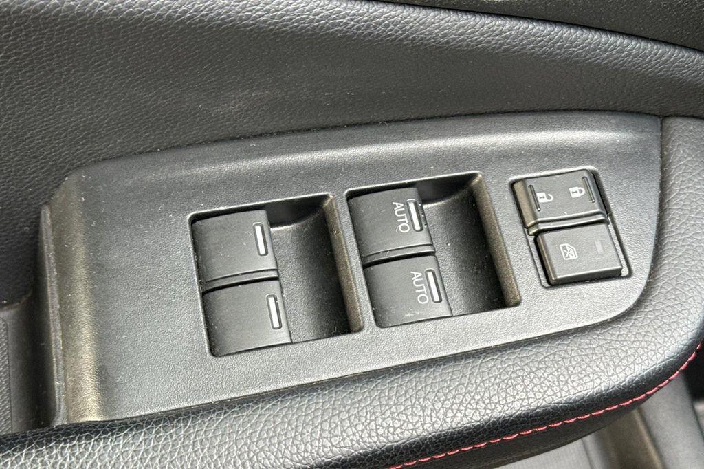 used 2021 Honda Pilot car, priced at $27,990