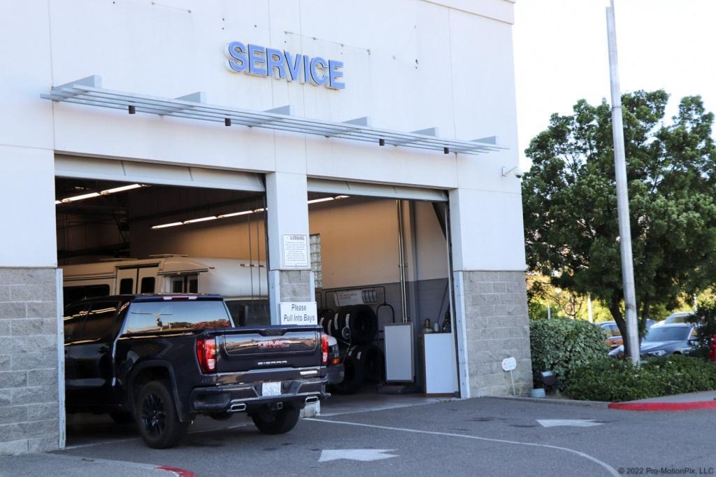 used 2022 GMC Sierra 1500 car, priced at $41,790