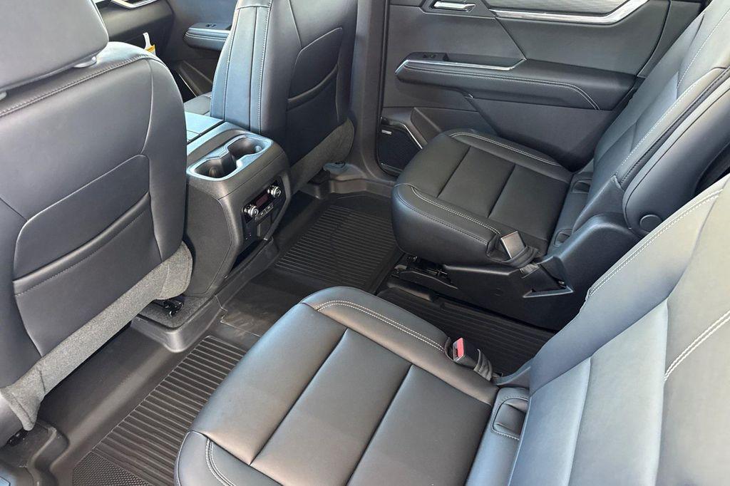 new 2026 GMC Acadia car, priced at $51,225