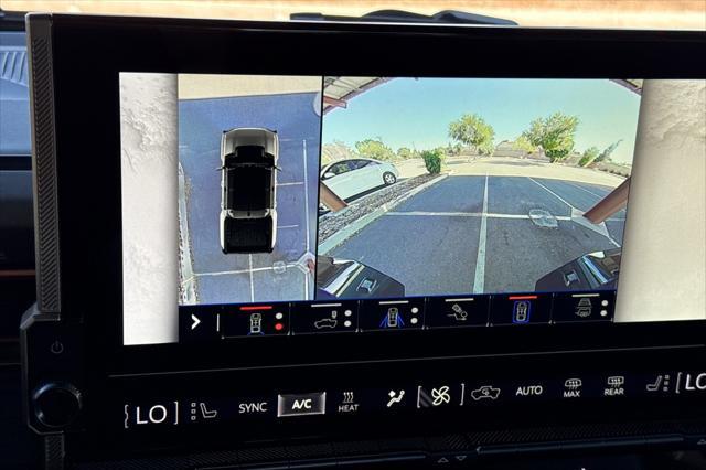 new 2025 GMC HUMMER EV Pickup car