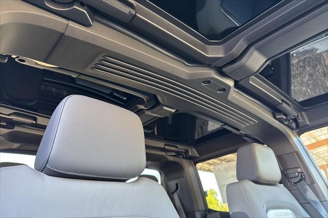 new 2025 GMC HUMMER EV Pickup car