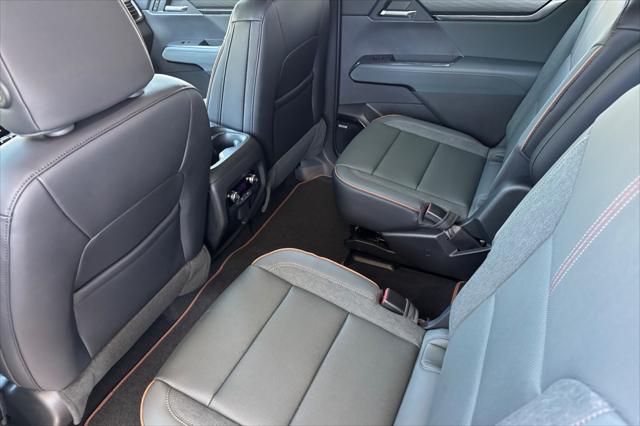 new 2025 GMC Acadia car, priced at $53,390