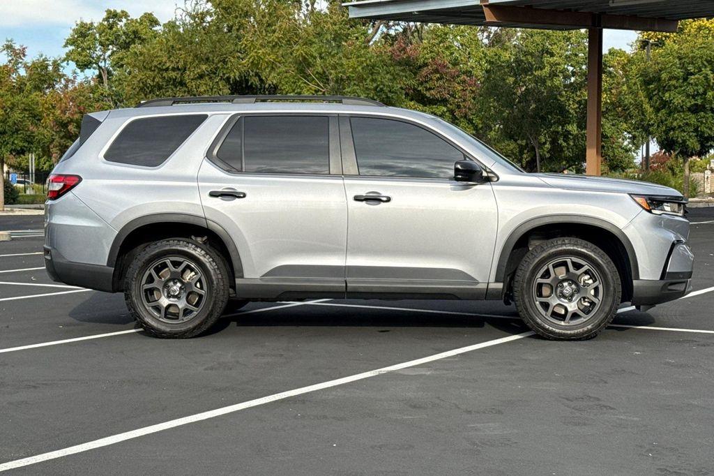 used 2023 Honda Pilot car, priced at $42,990