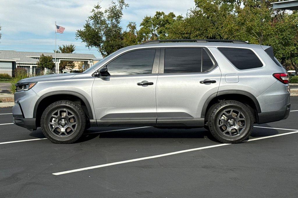 used 2023 Honda Pilot car, priced at $42,990