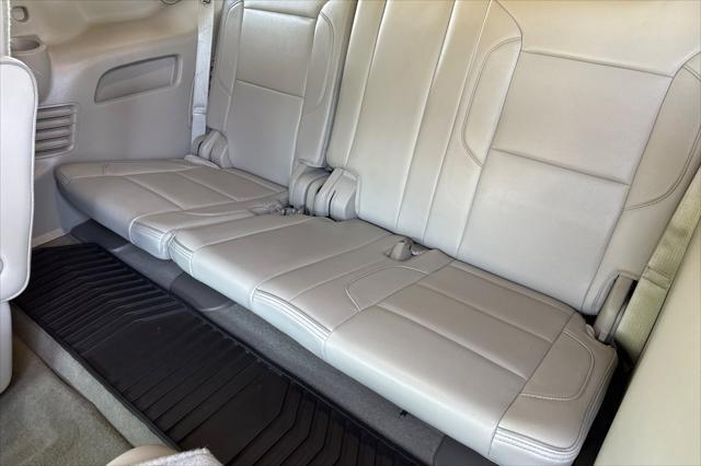 used 2015 GMC Yukon car, priced at $28,990