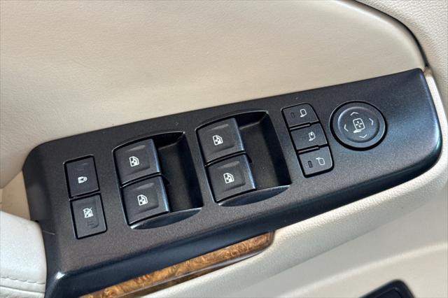 used 2015 GMC Yukon car, priced at $28,990