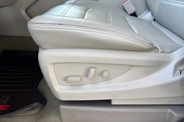used 2015 GMC Yukon car, priced at $28,990