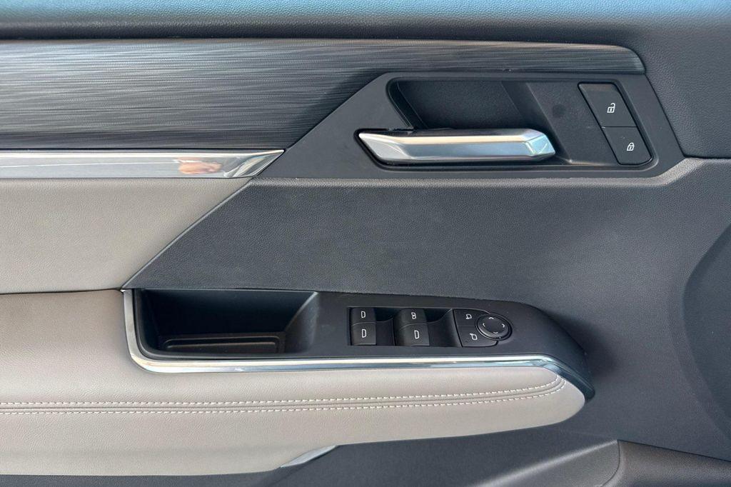 new 2025 GMC Acadia car, priced at $45,140