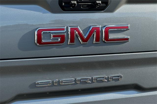 new 2025 GMC Sierra 1500 car, priced at $47,980