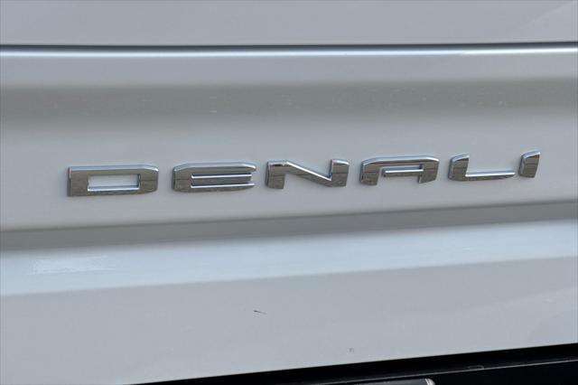 new 2025 GMC Sierra 1500 car, priced at $82,005