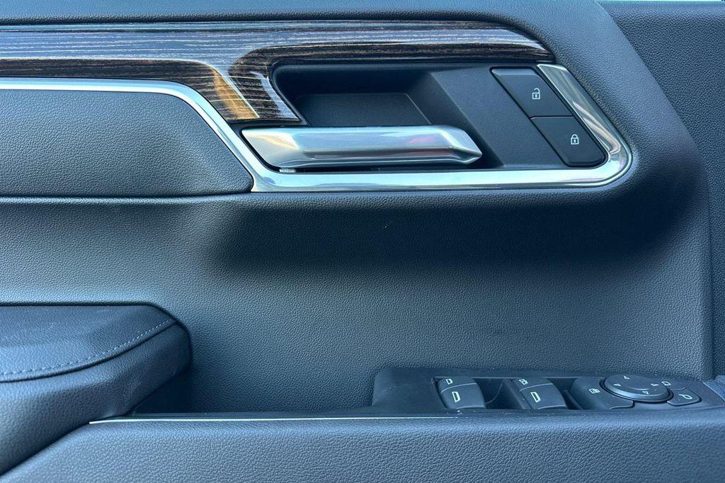 new 2025 GMC Sierra 1500 car, priced at $62,220