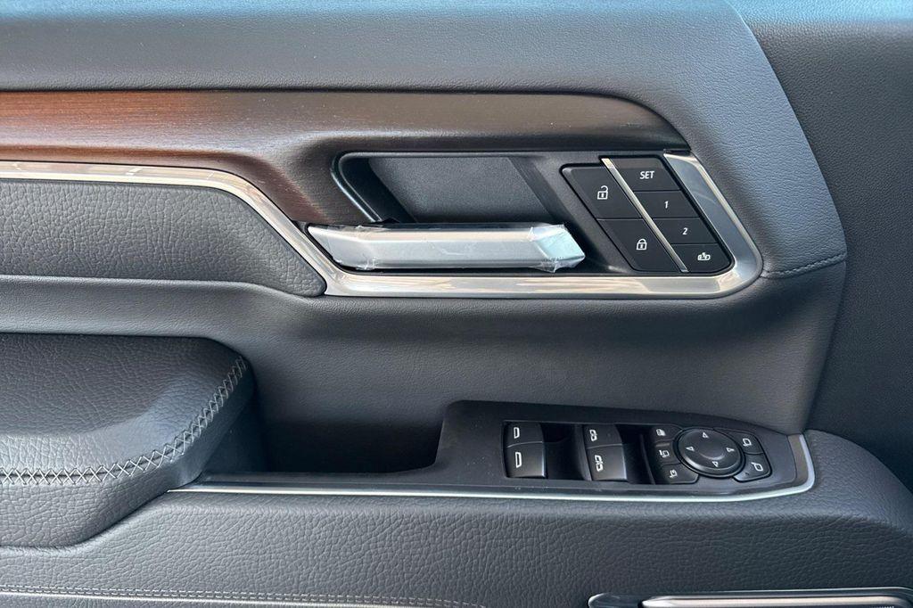 new 2025 GMC Sierra 2500 car, priced at $92,645