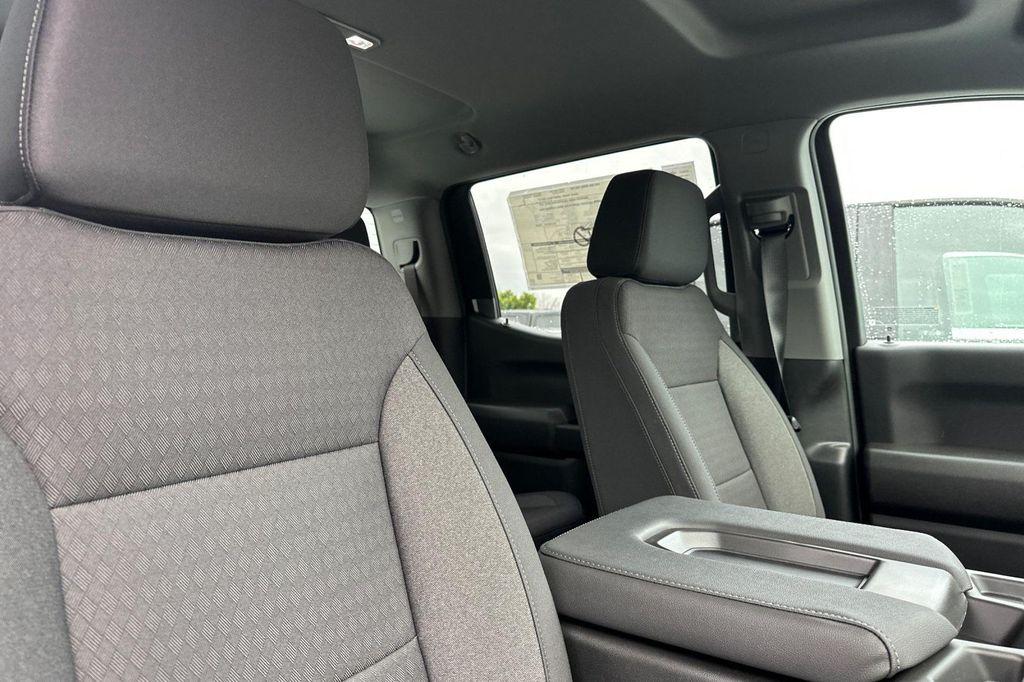 new 2025 GMC Sierra 1500 car, priced at $54,985