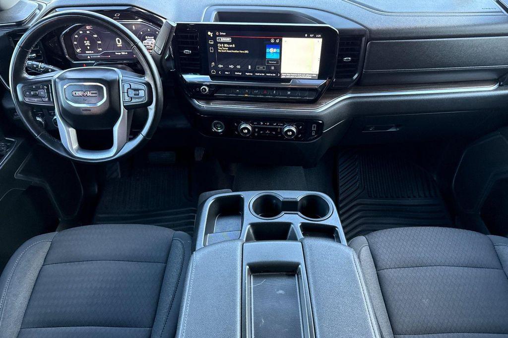 used 2024 GMC Sierra 1500 car, priced at $39,990