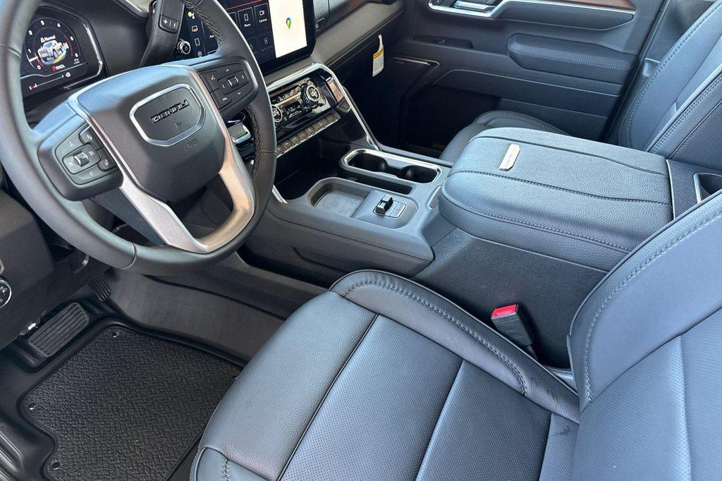 new 2025 GMC Sierra 2500 car, priced at $91,650