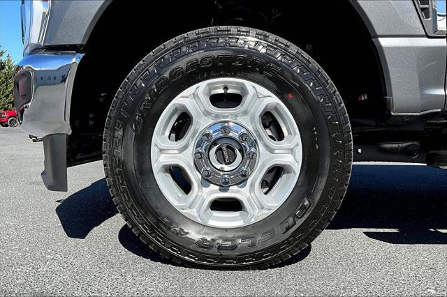 new 2025 Ford F-250 car, priced at $73,770