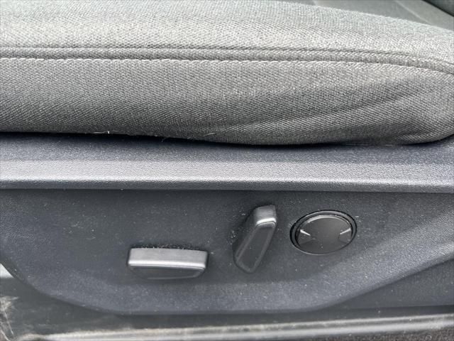 used 2022 Ford F-150 car, priced at $39,086