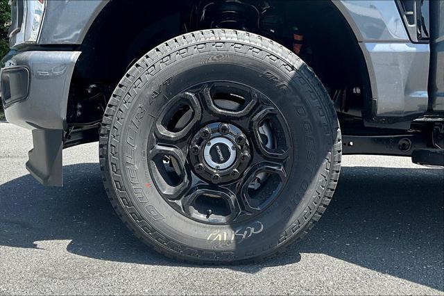 new 2025 Ford F-250 car, priced at $70,250