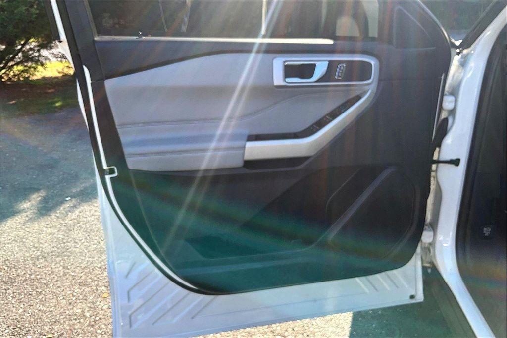 used 2022 Ford Explorer car, priced at $32,854