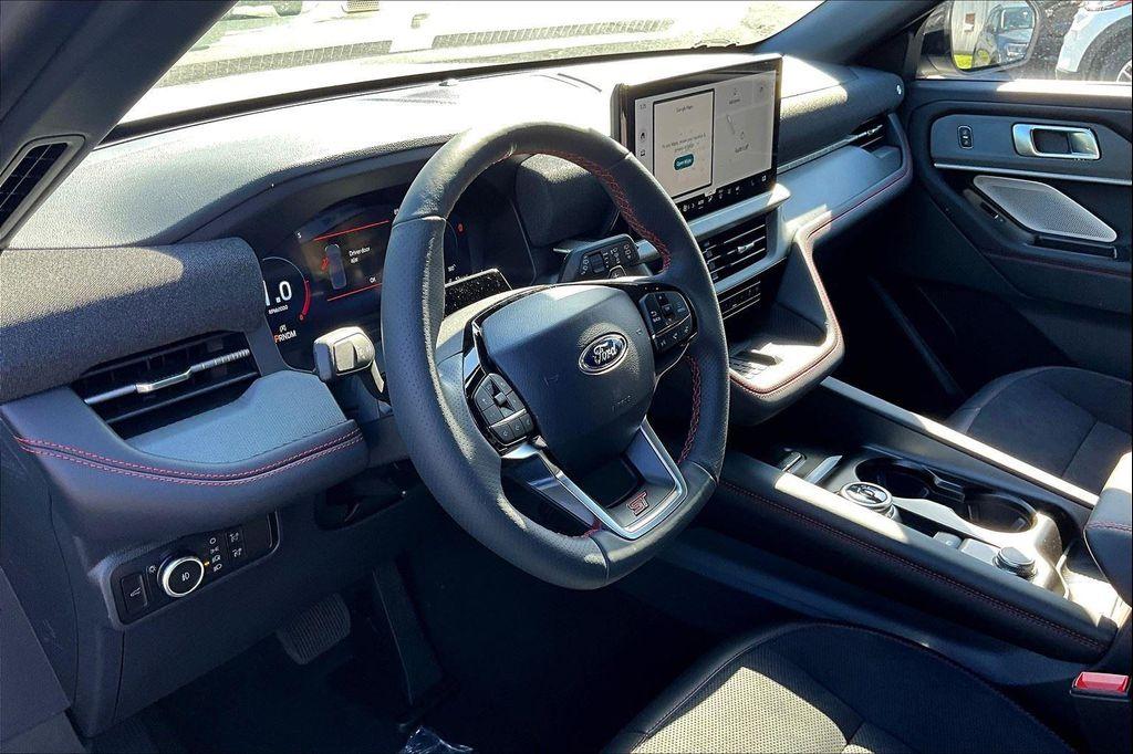 new 2025 Ford Explorer car, priced at $58,914