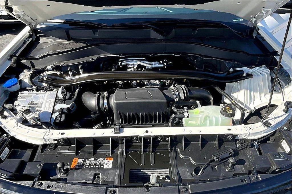 new 2025 Ford Explorer car, priced at $58,914