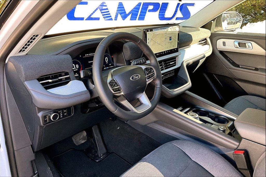 new 2025 Ford Explorer car, priced at $38,646
