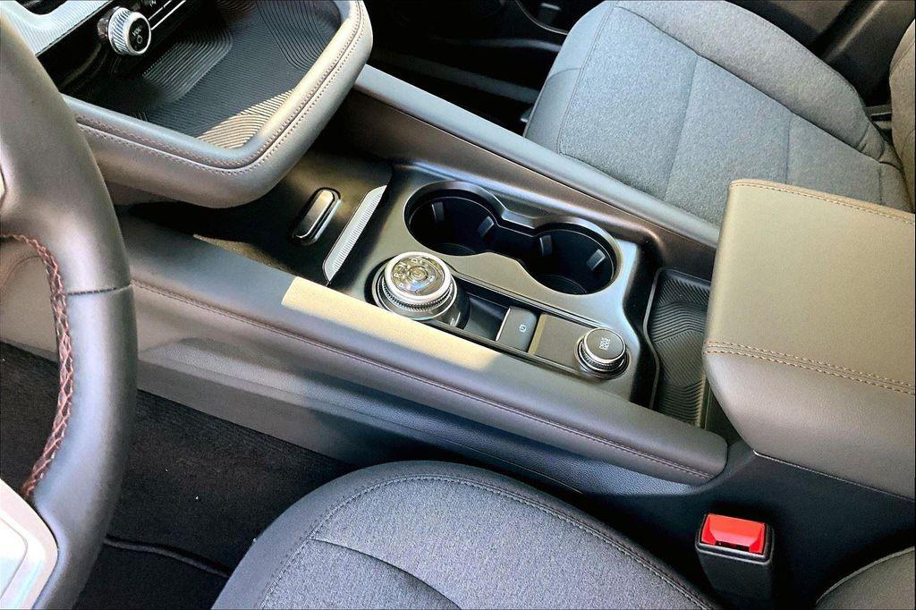 new 2025 Ford Explorer car, priced at $38,646