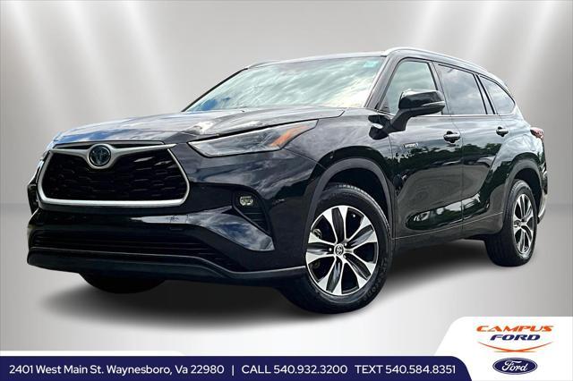 used 2021 Toyota Highlander Hybrid car, priced at $31,500