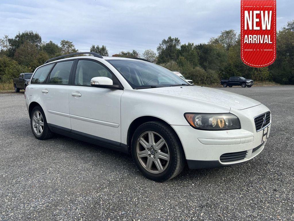 used 2007 Volvo V50 car, priced at $4,845