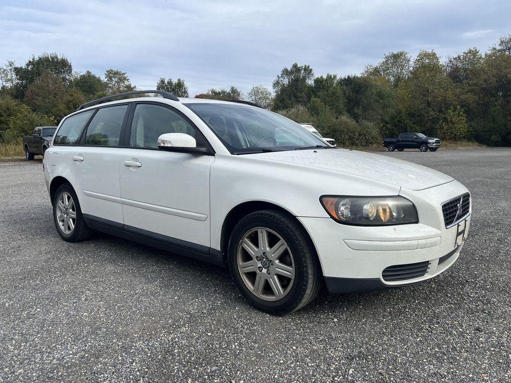 used 2007 Volvo V50 car, priced at $4,845