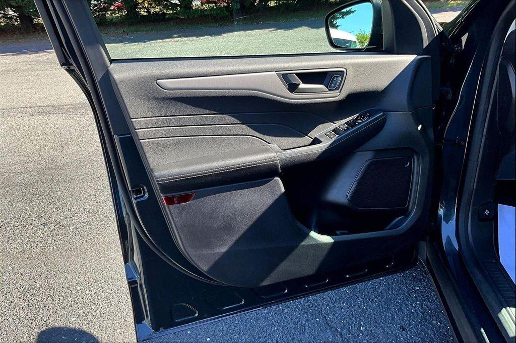 used 2022 Ford Escape car, priced at $22,311