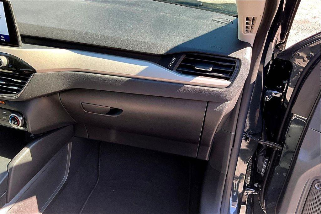 used 2022 Ford Escape car, priced at $22,311