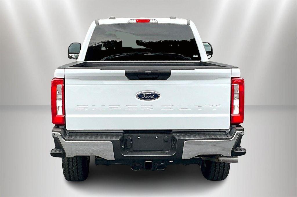new 2025 Ford F-250 car, priced at $66,664