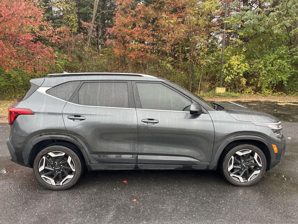 used 2024 Kia Seltos car
