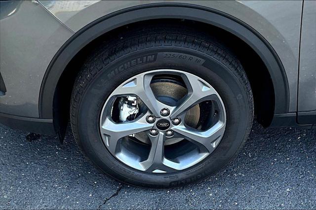 new 2025 Ford Escape car, priced at $33,450