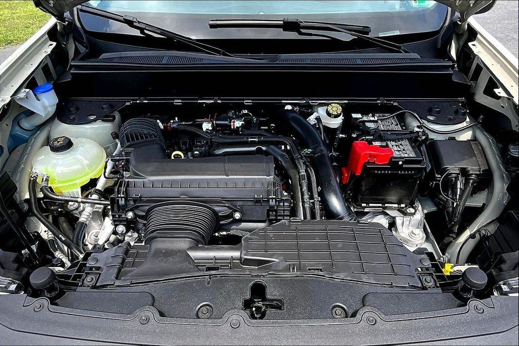 new 2025 Ford Maverick car, priced at $33,825