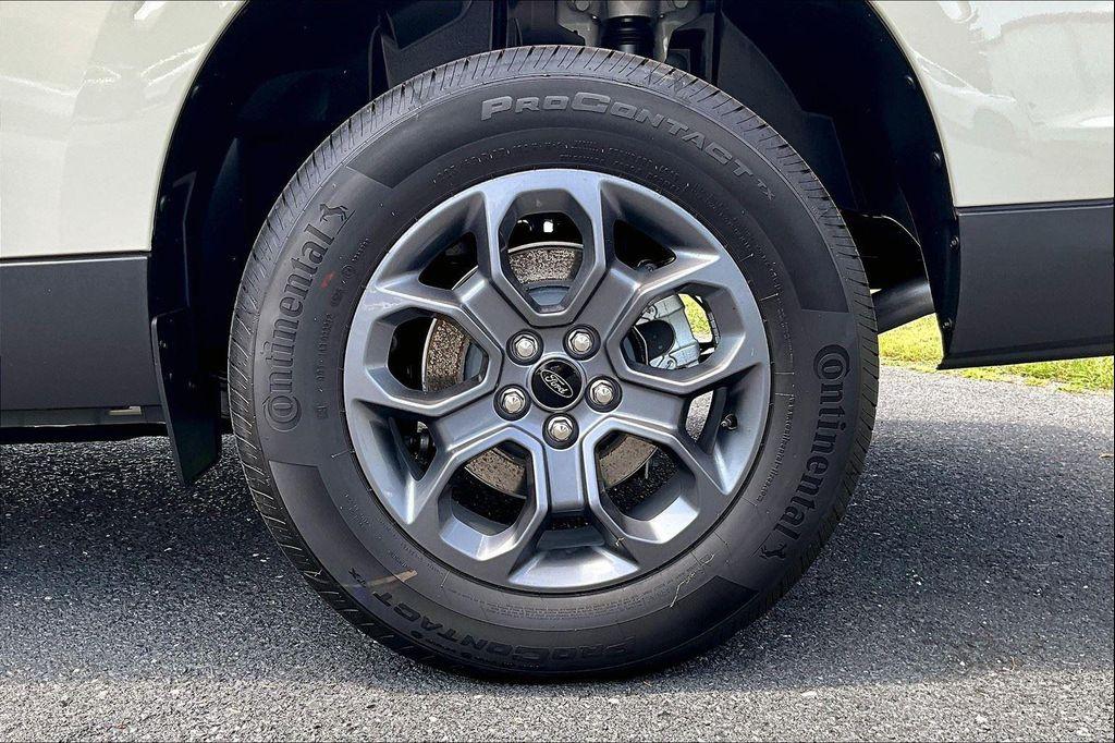 new 2025 Ford Maverick car, priced at $33,825