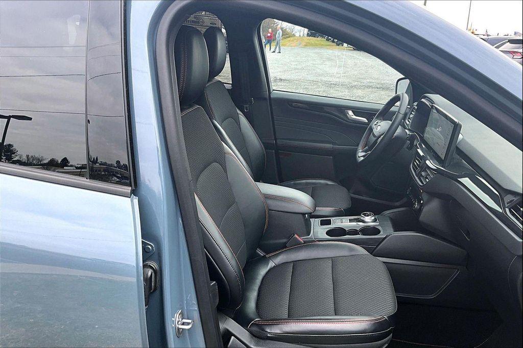 used 2023 Ford Escape car, priced at $25,260