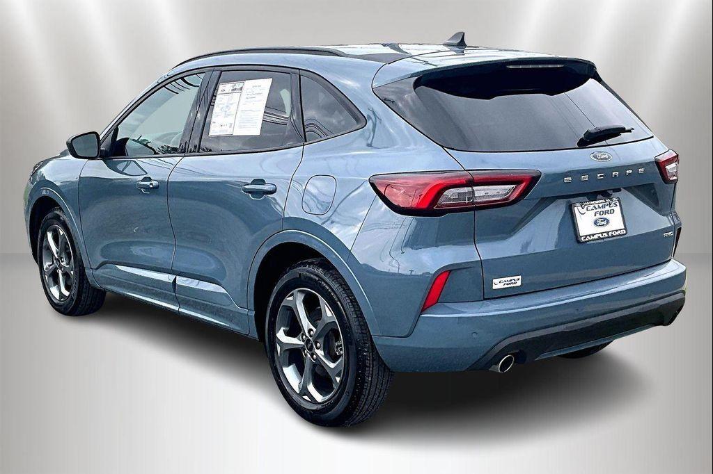 used 2023 Ford Escape car, priced at $25,260