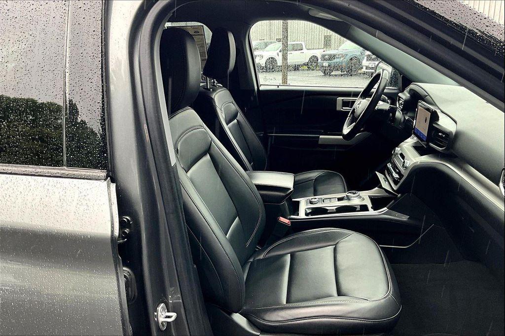 used 2022 Ford Explorer car, priced at $24,794