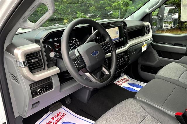 new 2025 Ford F-250 car, priced at $71,320