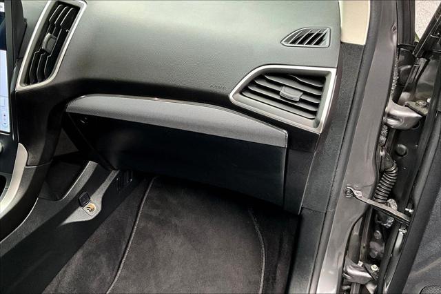 used 2022 Ford Edge car, priced at $22,921