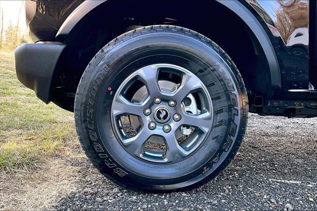 new 2024 Ford Bronco car, priced at $45,405