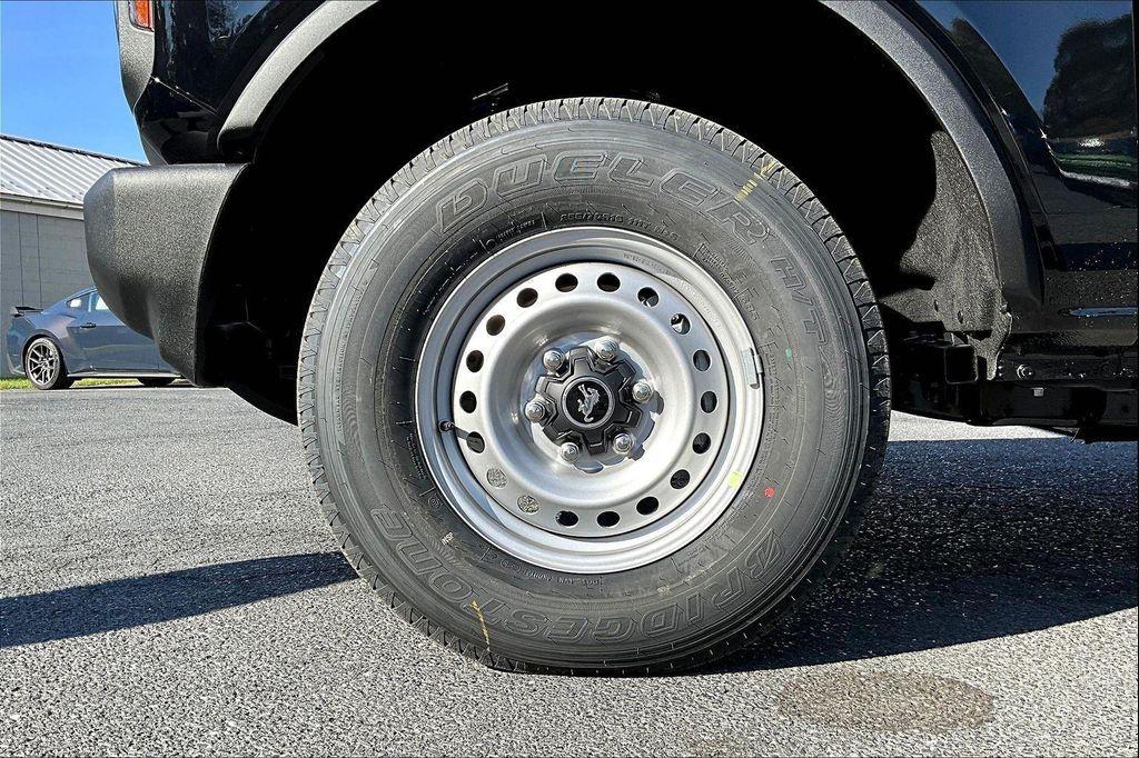 new 2025 Ford Bronco car, priced at $41,297