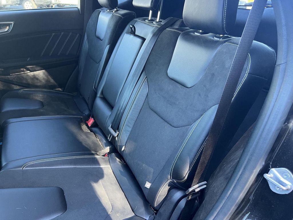 used 2022 Ford Edge car, priced at $29,390