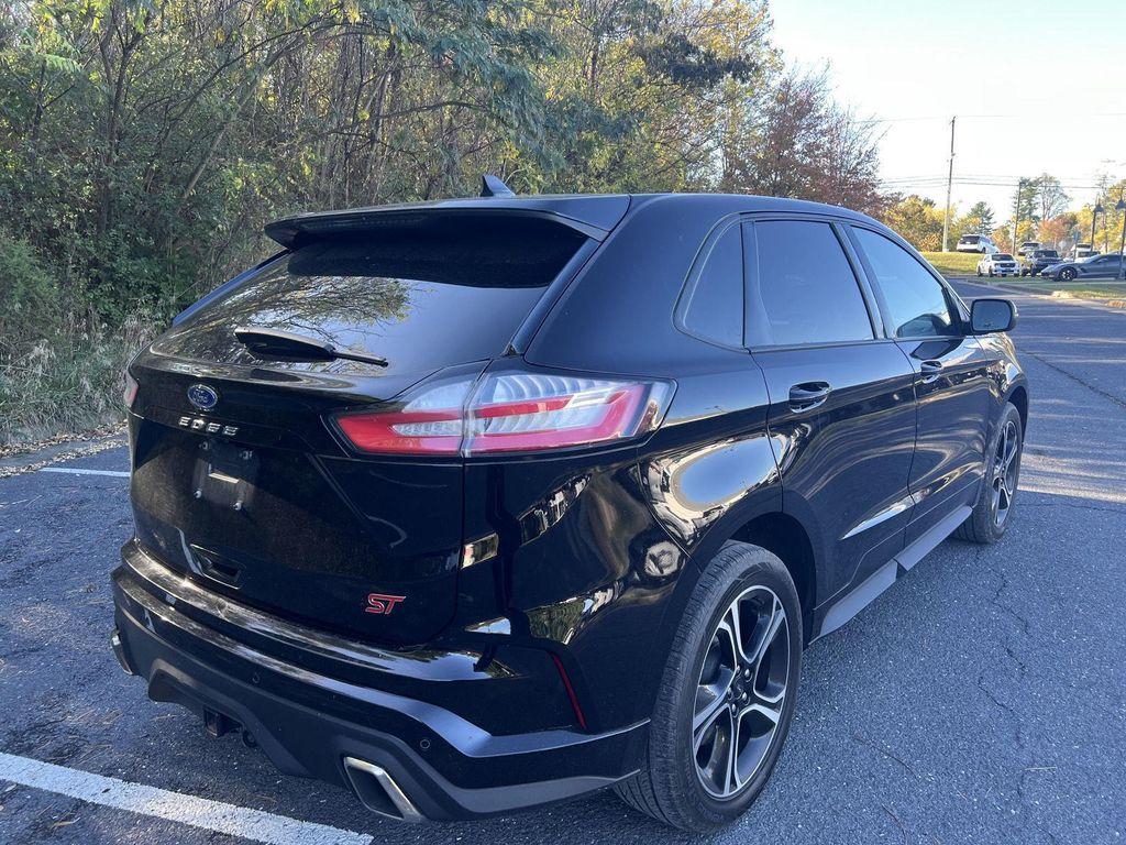 used 2022 Ford Edge car, priced at $29,390