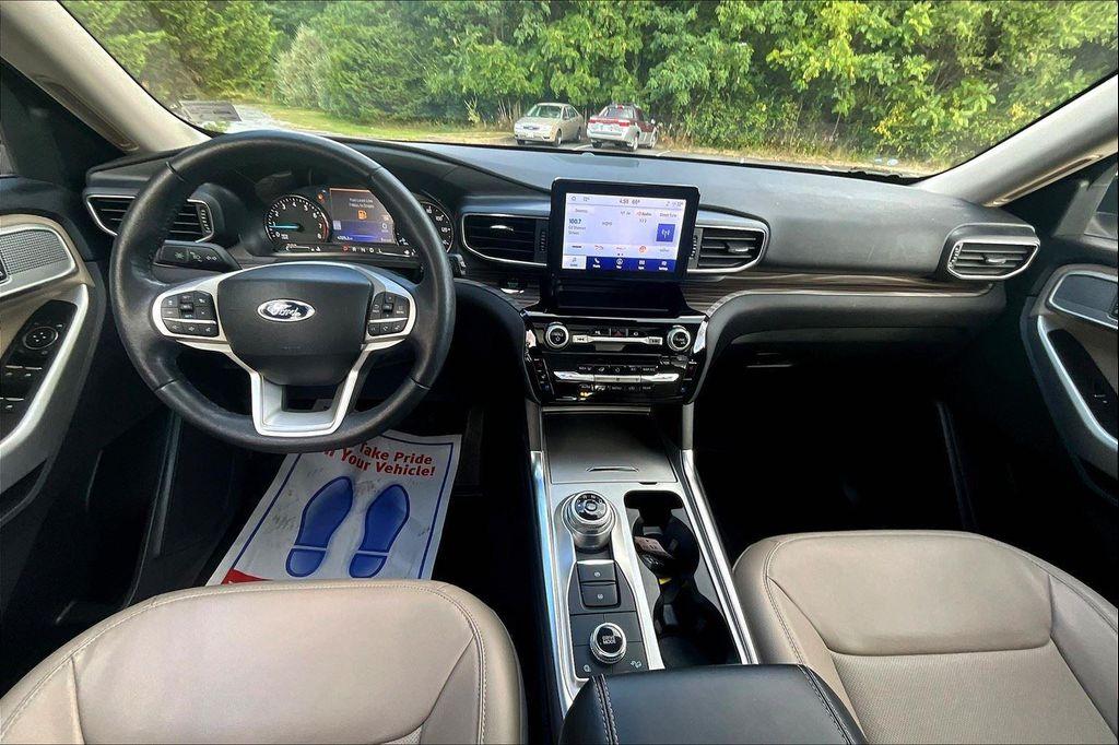 used 2022 Ford Explorer car, priced at $33,163